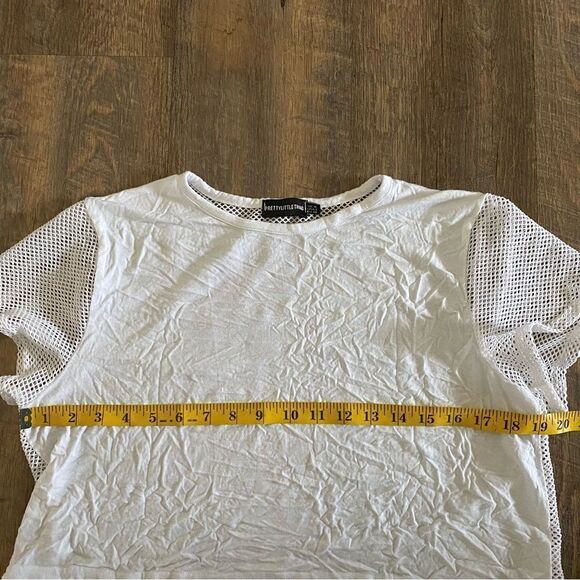 PRETTYLITTLETHING Top White Mesh Crop Festival Rave Party US 6 - Picture 10 of 11